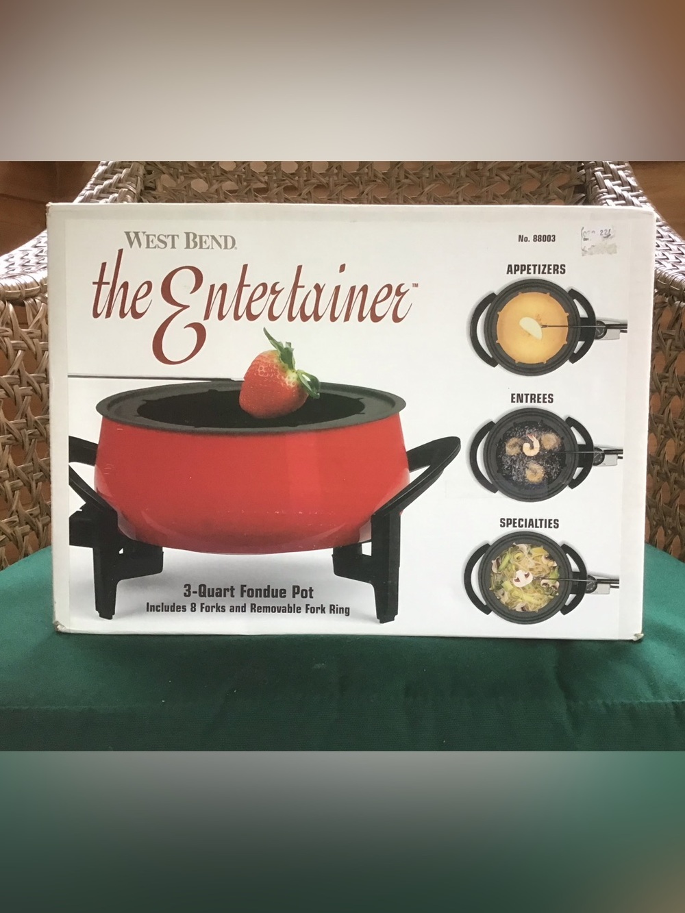 NIB Electric West Bend VTG 3 Quart Fondue Set ‘The Entertainer’
